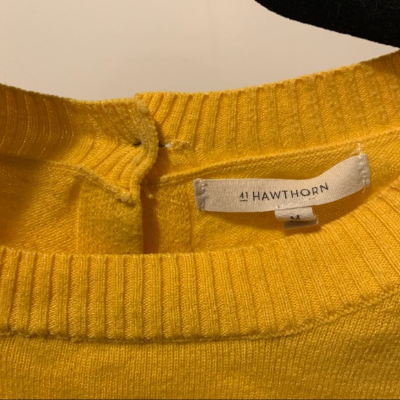 Color block button back sweater - Picture 4 of 4